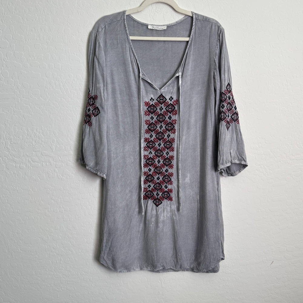 Solitaire Gray Embroidered Boho Tunic Top‎ 3/4 Sleeve Rayon Sz M Boho Festival